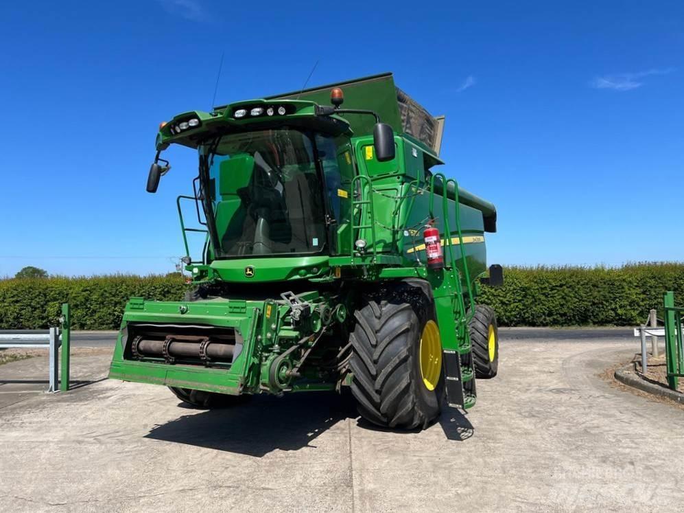 John Deere T670HM Зерноуборочные комбайны