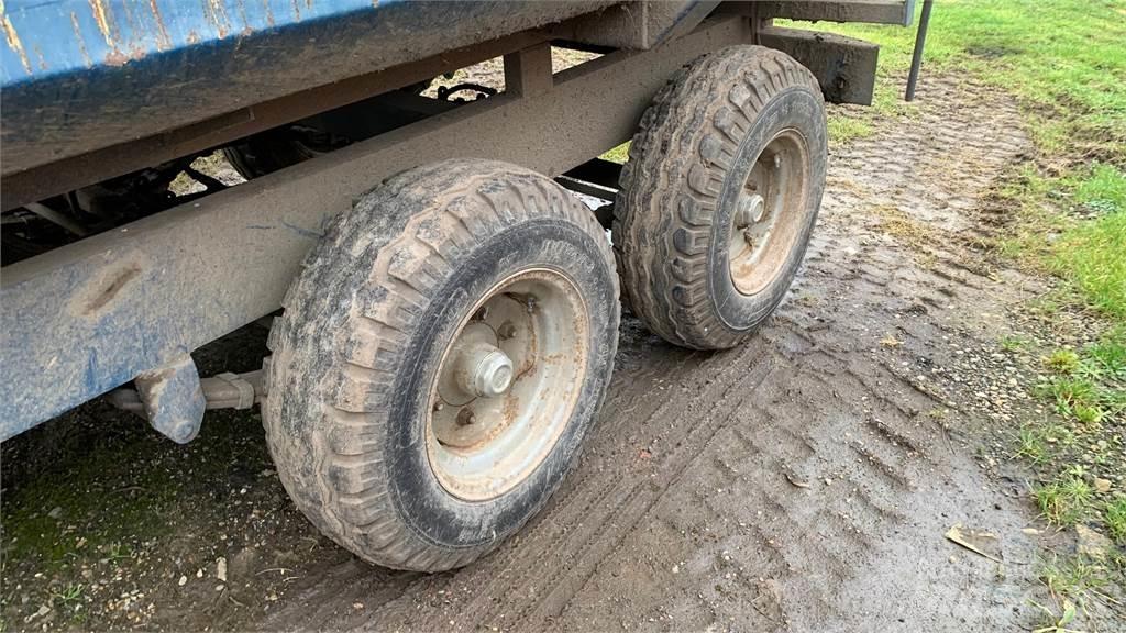 Marston 8TON Разбрасыватели органических удобрений