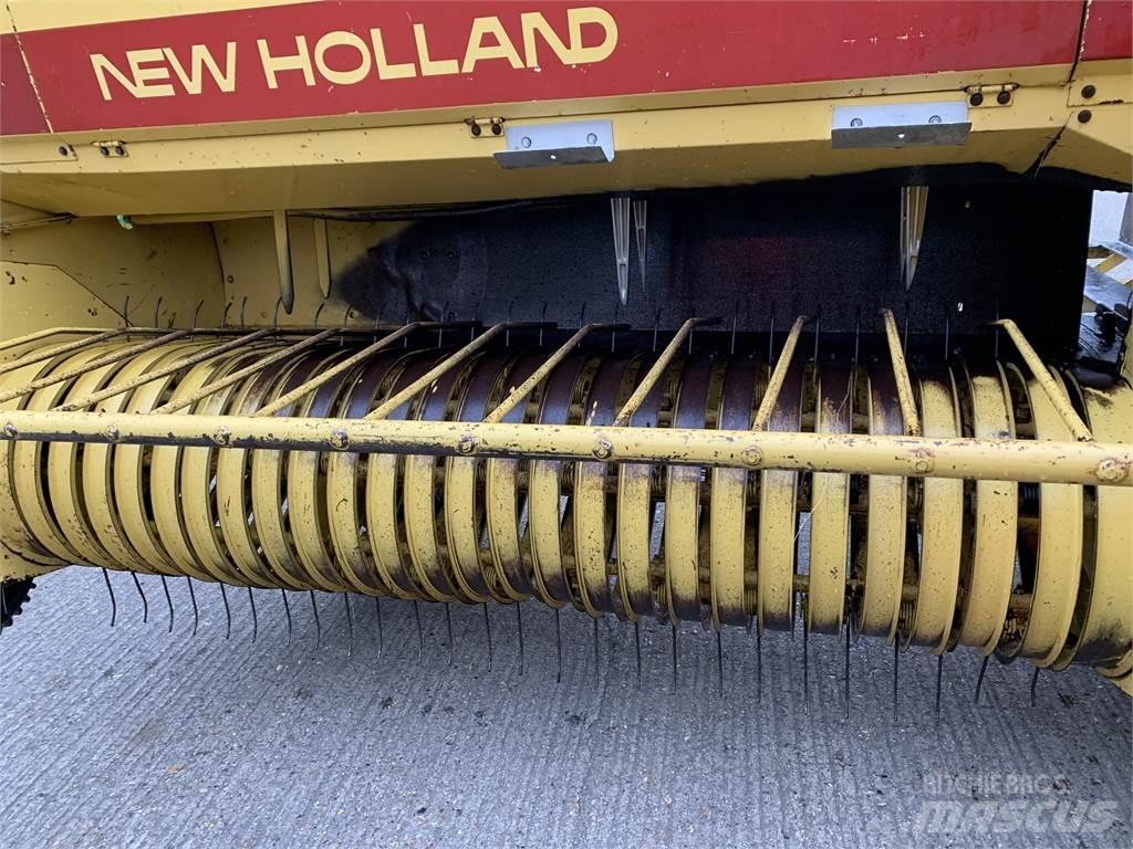 New Holland 945 Рулонные пресс-подборщики