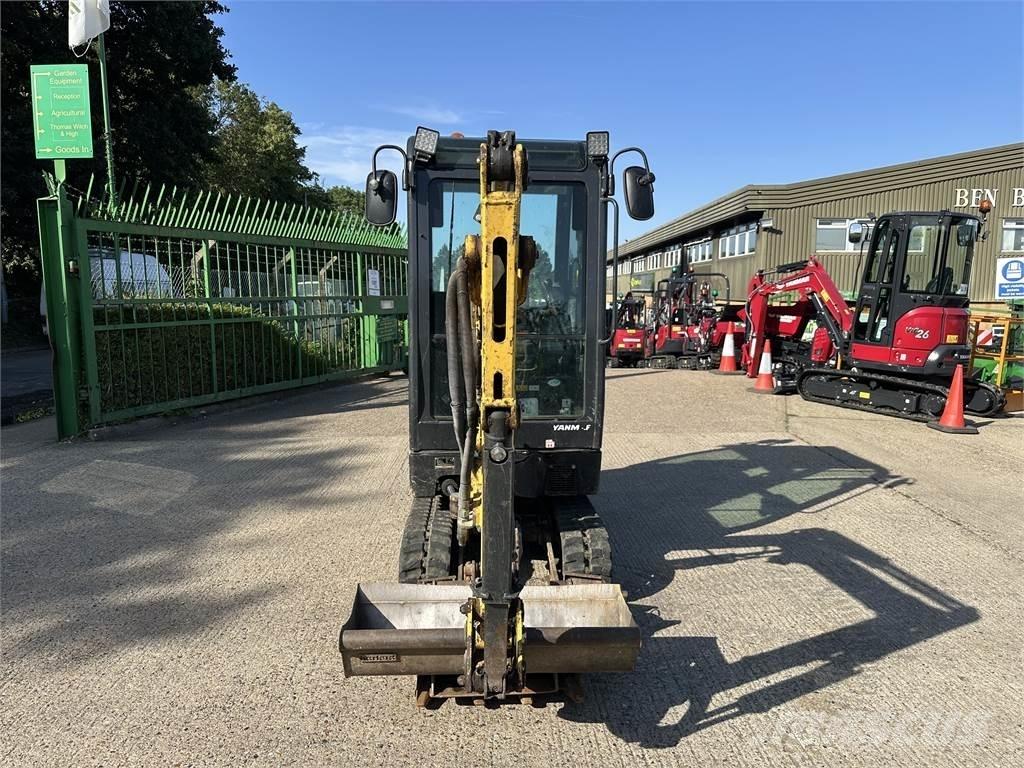 Yanmar SV18 Малые экскаваторы 7т-12т