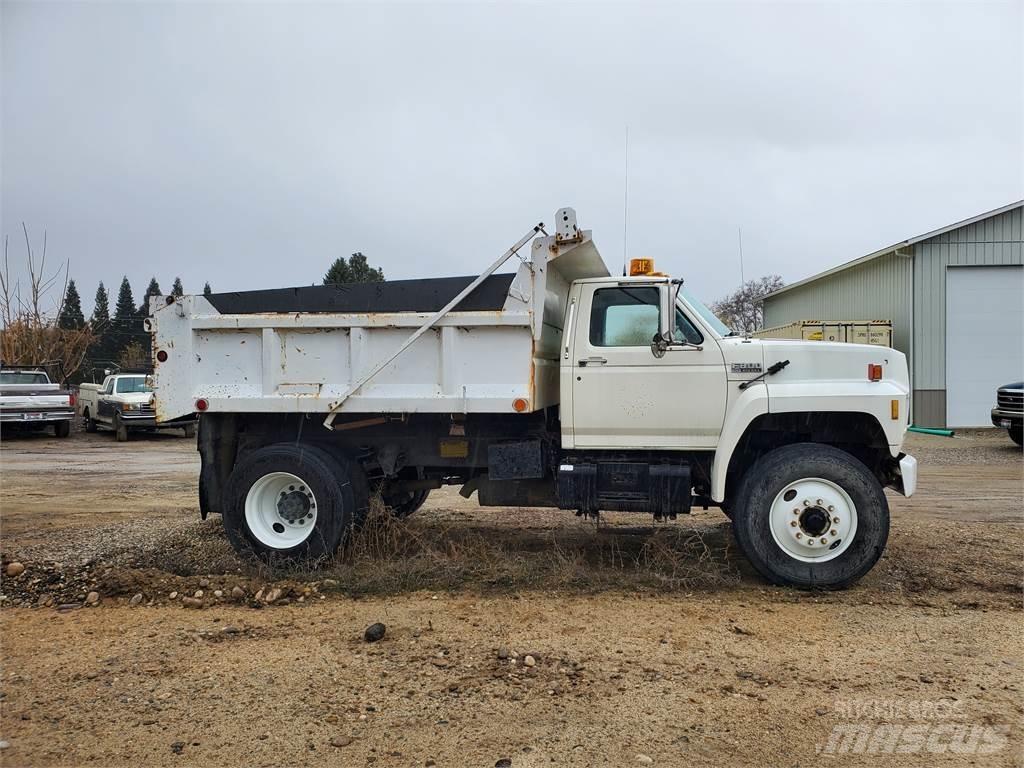 Ford F800 Специальные грузовики