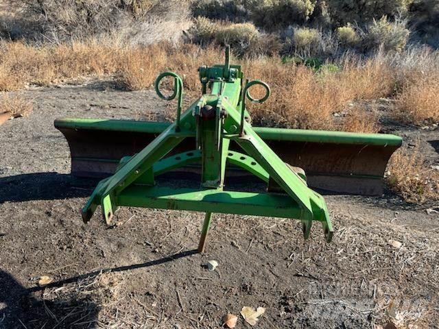 John Deere  Зубовые бороны