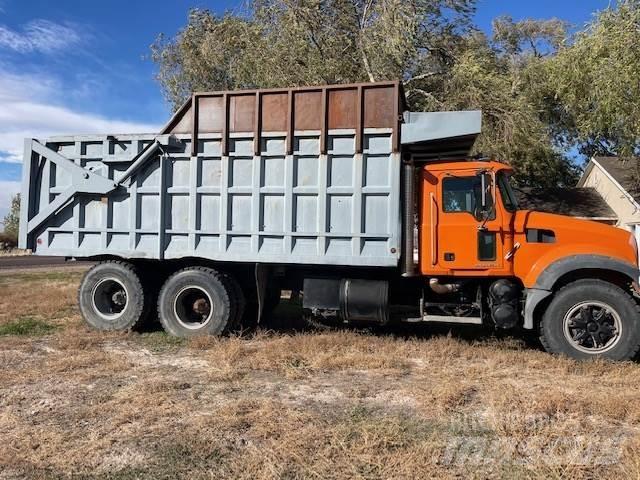 Mack GU713 Специальные грузовики