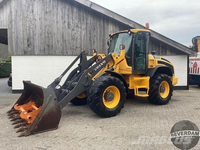 Volvo L45F Фронтальные погрузчики