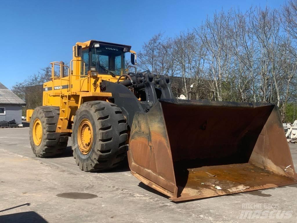 Volvo L330C Фронтальные погрузчики