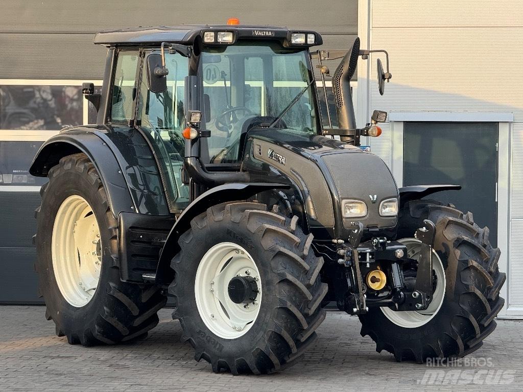 Valtra N 122 V Трактора