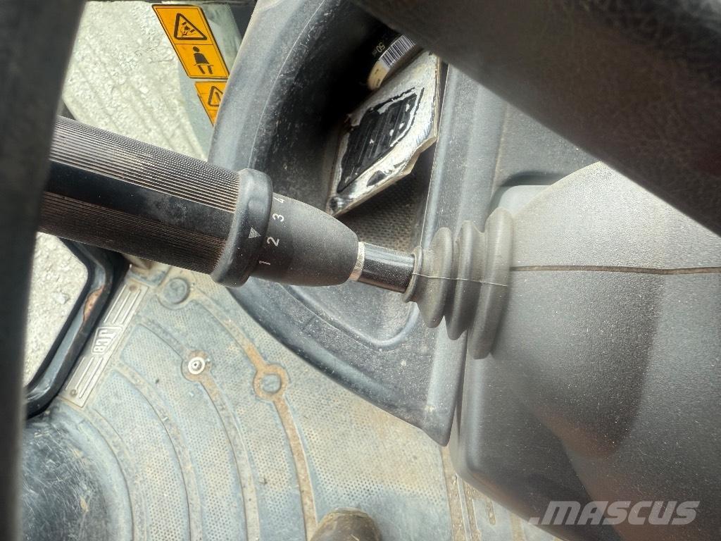 JCB 3 CX Экскаваторы-погрузчики