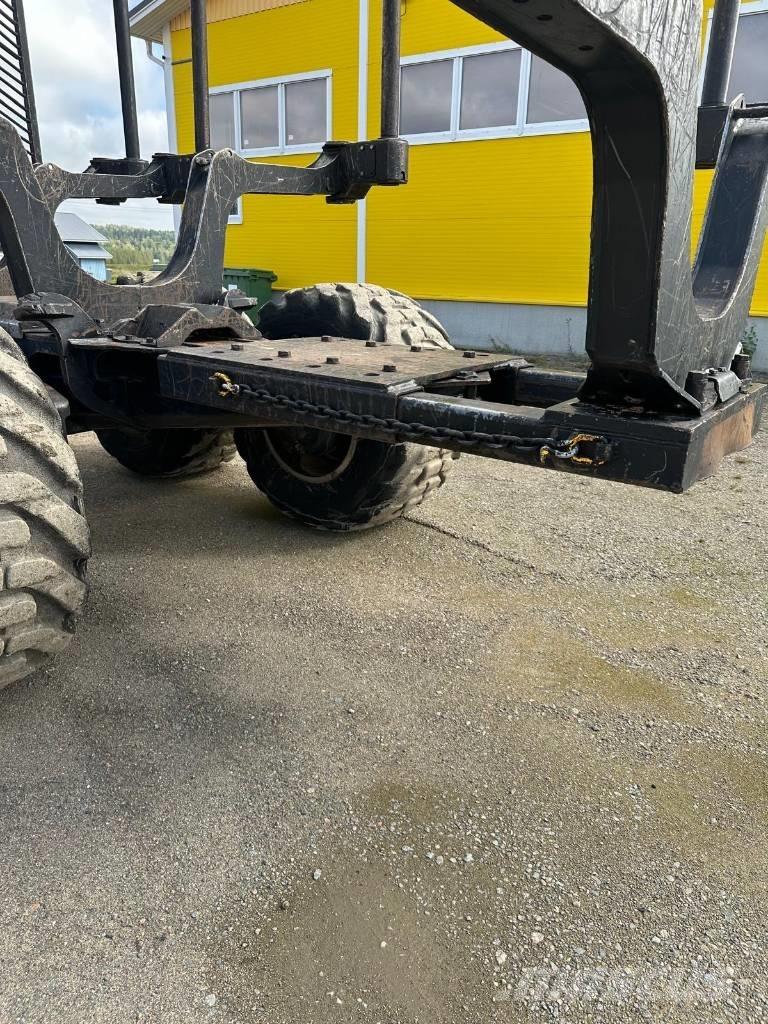 Komatsu 875 Форвардеры