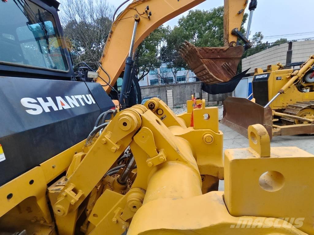 Shantui SD 22 Гусеничные бульдозеры