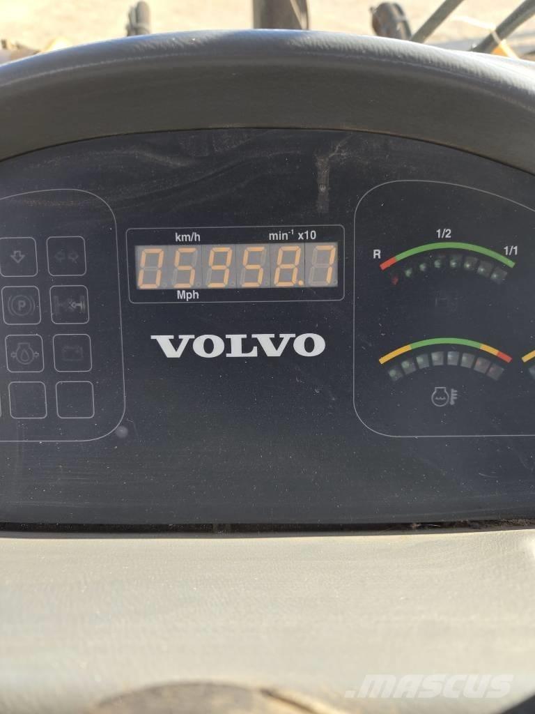 Volvo L 40 B TP Фронтальные погрузчики