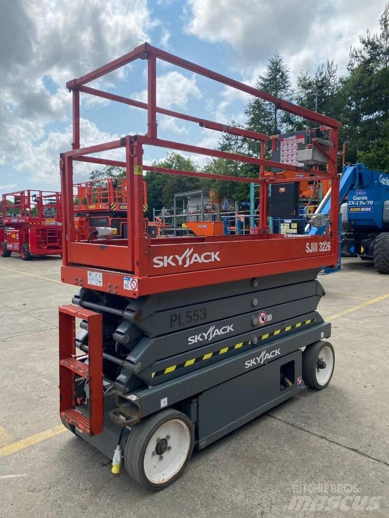 SkyJack SJ 3226 Ножничные подъемники