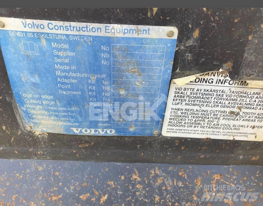 Volvo Godet Фронтальные погрузчики