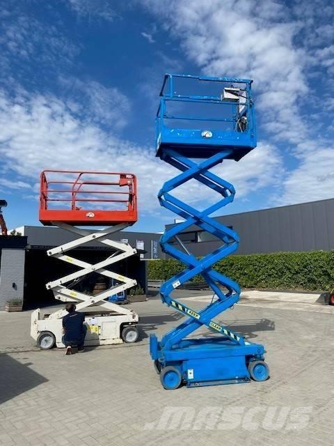 SkyJack SJ III 3219 Ножничные подъемники