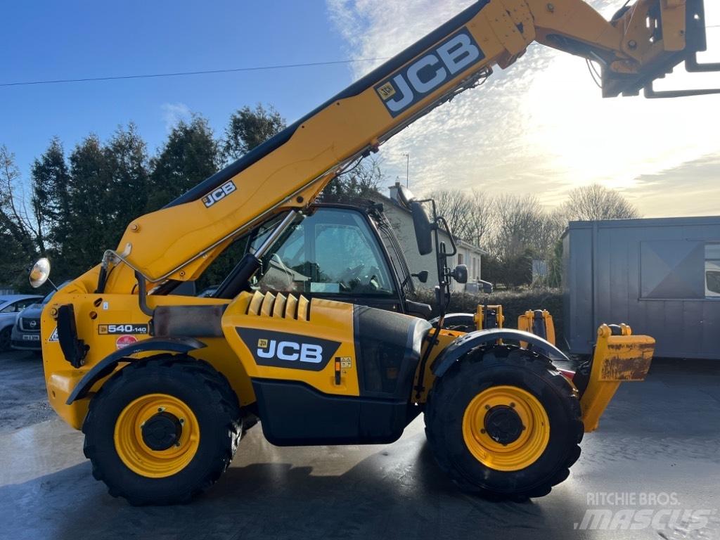 JCB 540-140 Hi Viz Телескопические погрузчики