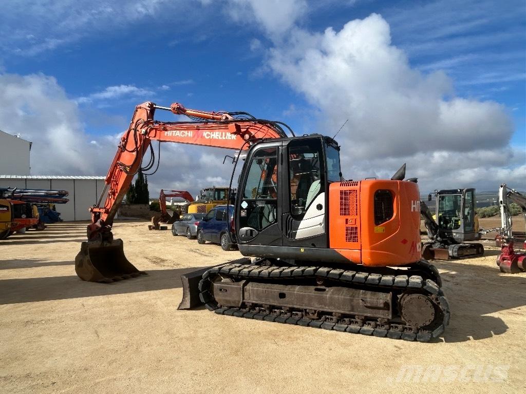 Hitachi ZX 135 Гусеничные экскаваторы