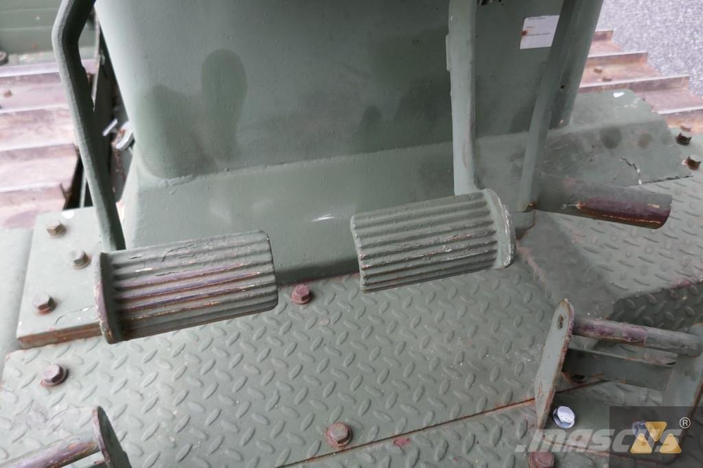 CAT D7G Ex-army Гусеничные бульдозеры