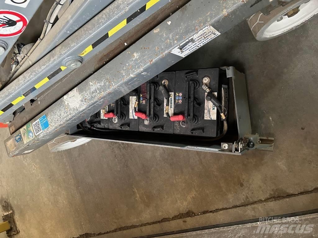 SkyJack SJ 3219 Ножничные подъемники