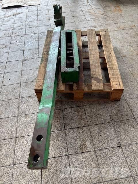 John Deere 8000 Навесное оборудование и запчасти