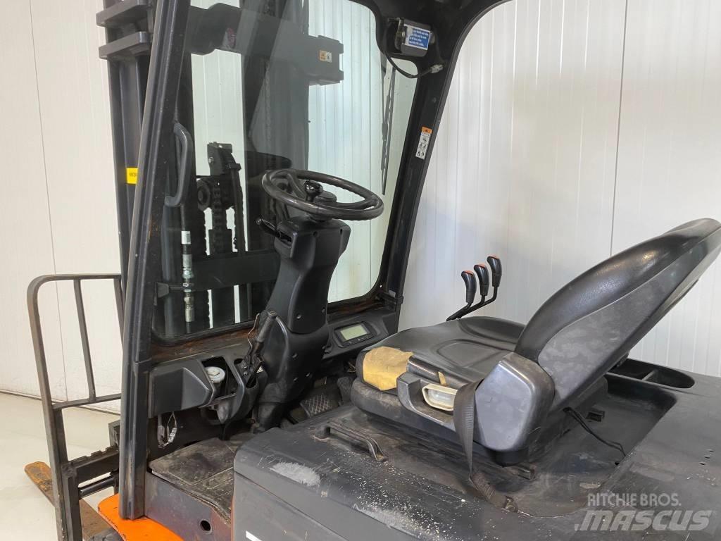 Doosan B35X-5 Электропогрузчики