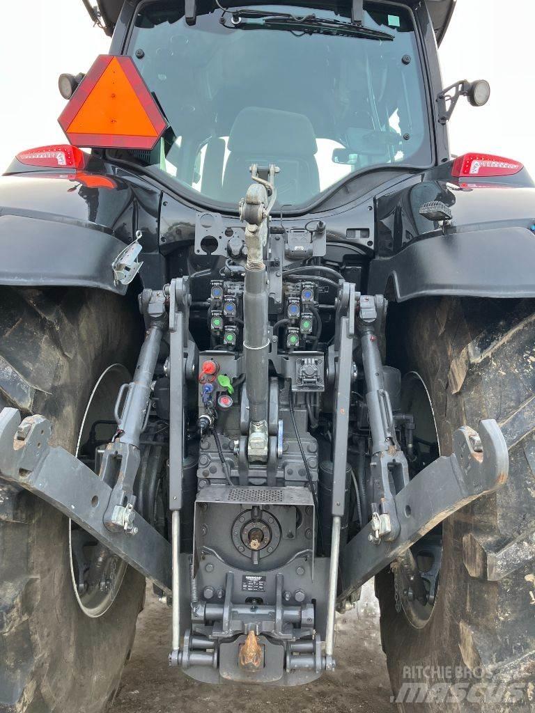 Valtra Q305 Трактора