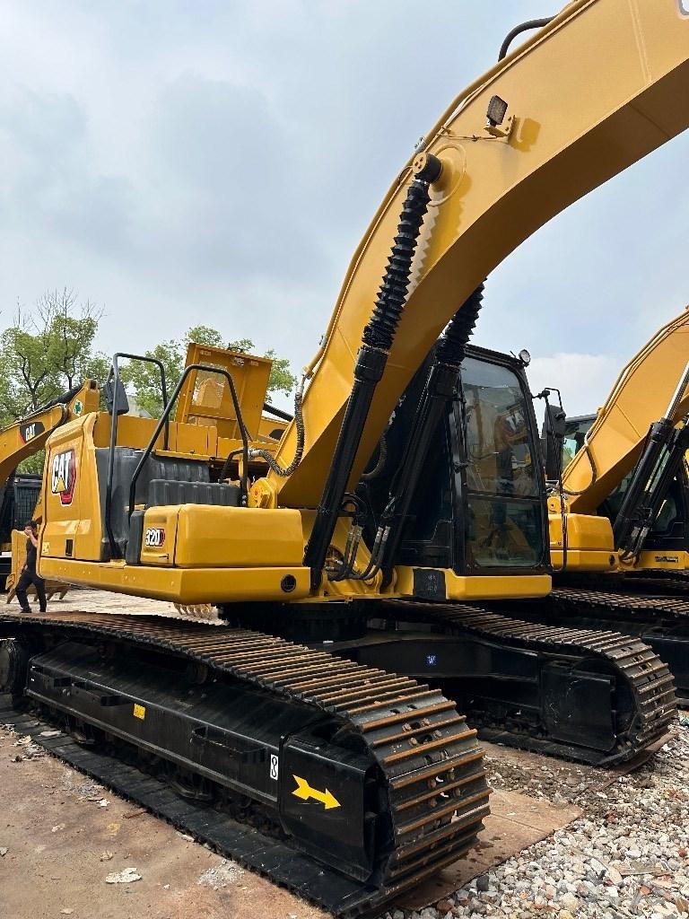 CAT CAT320 Малые экскаваторы 7т-12т