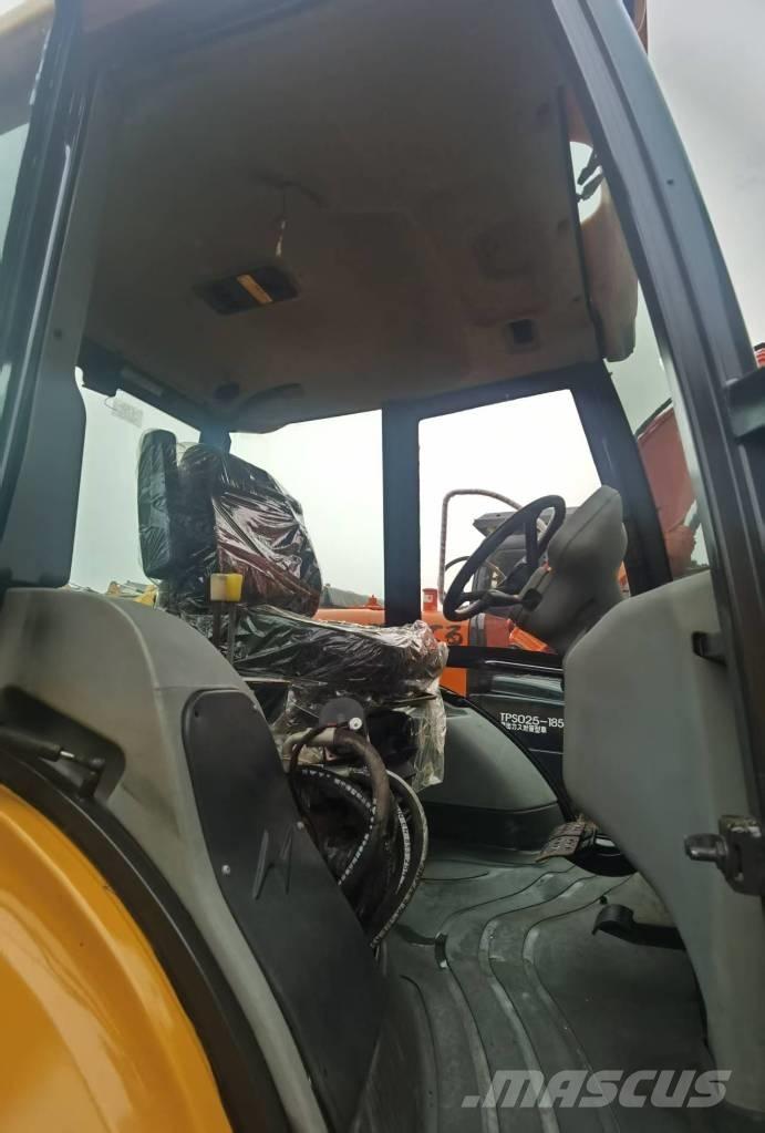 JCB 4 CX Экскаваторы-погрузчики