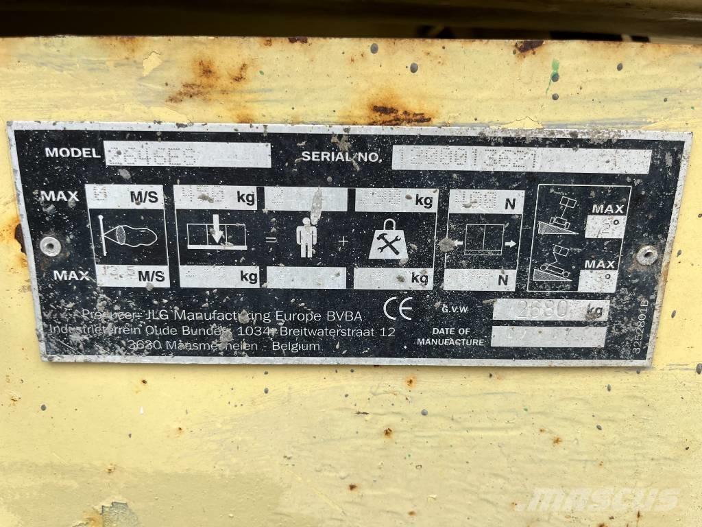 JLG 2646 ES Ножничные подъемники