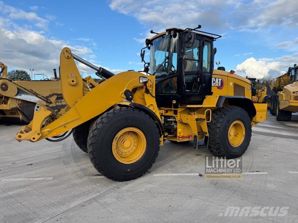 CAT 938 M Фронтальные погрузчики