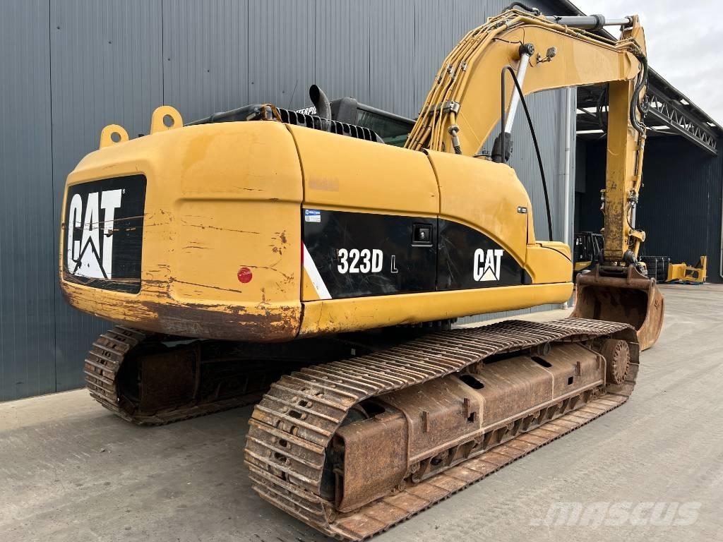 CAT 323D L Гусеничные экскаваторы