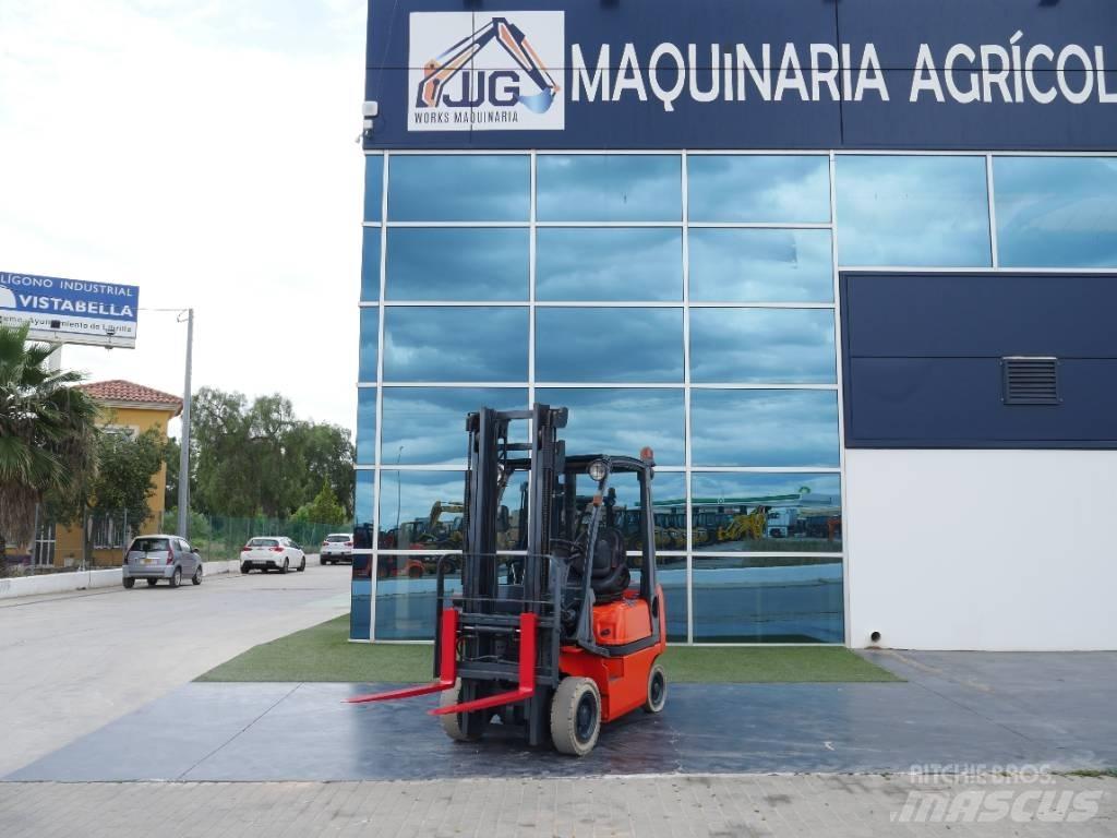 Nissan FD01 A 15 Q Дизельные погрузчики