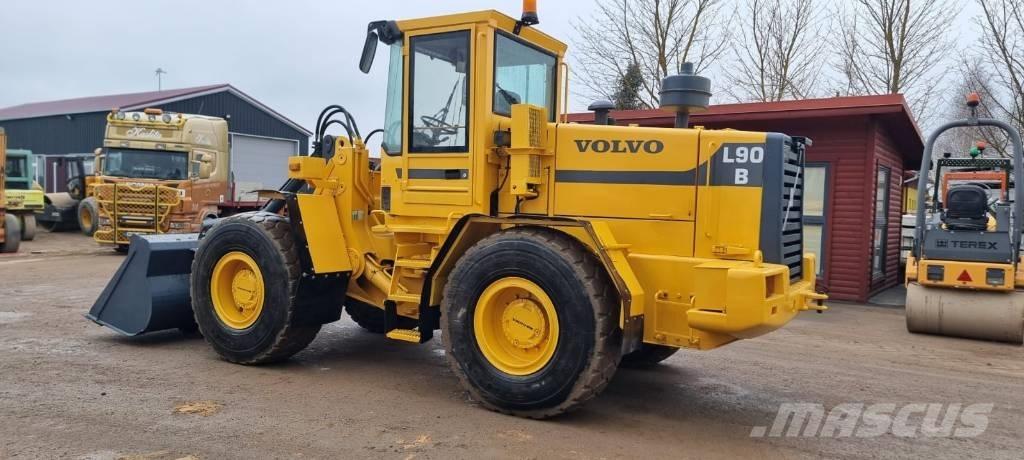 Volvo L 90 B Фронтальные погрузчики