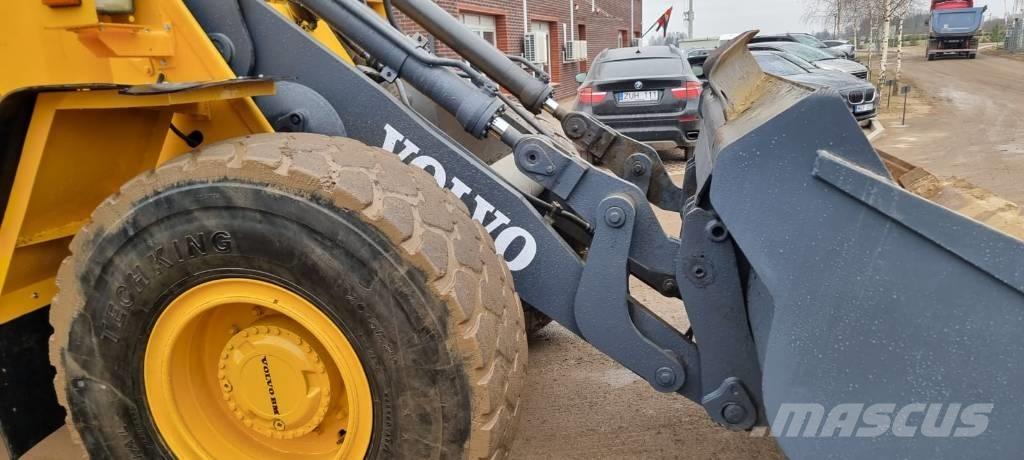 Volvo L 90 B Фронтальные погрузчики