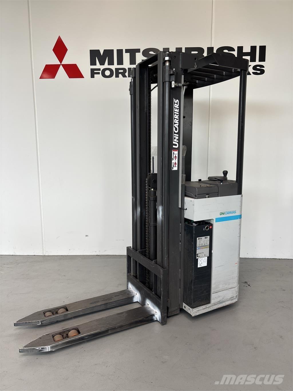 Atlet A160 Самоходные электроштабелёры