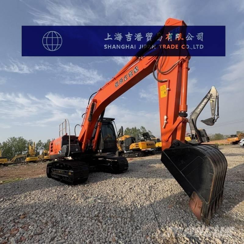Hitachi ZX 200 Гусеничные экскаваторы