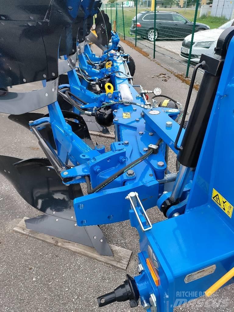 New Holland PHH4 Оборотные плуги
