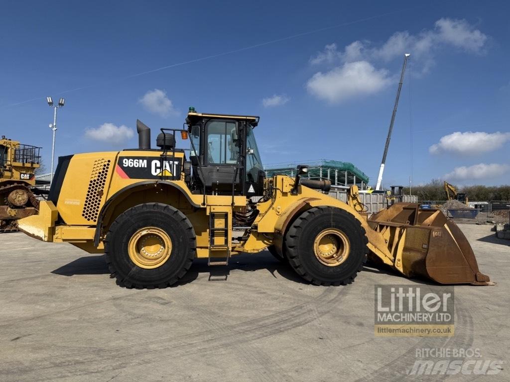 CAT 966 M Фронтальные погрузчики