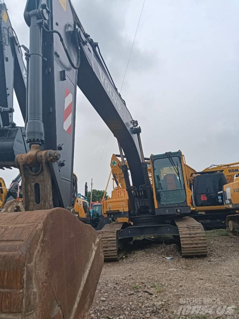 Volvo EC 210 Гусеничные экскаваторы
