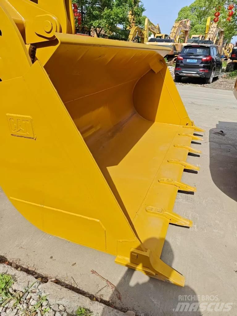 CAT 950 GC Фронтальные погрузчики