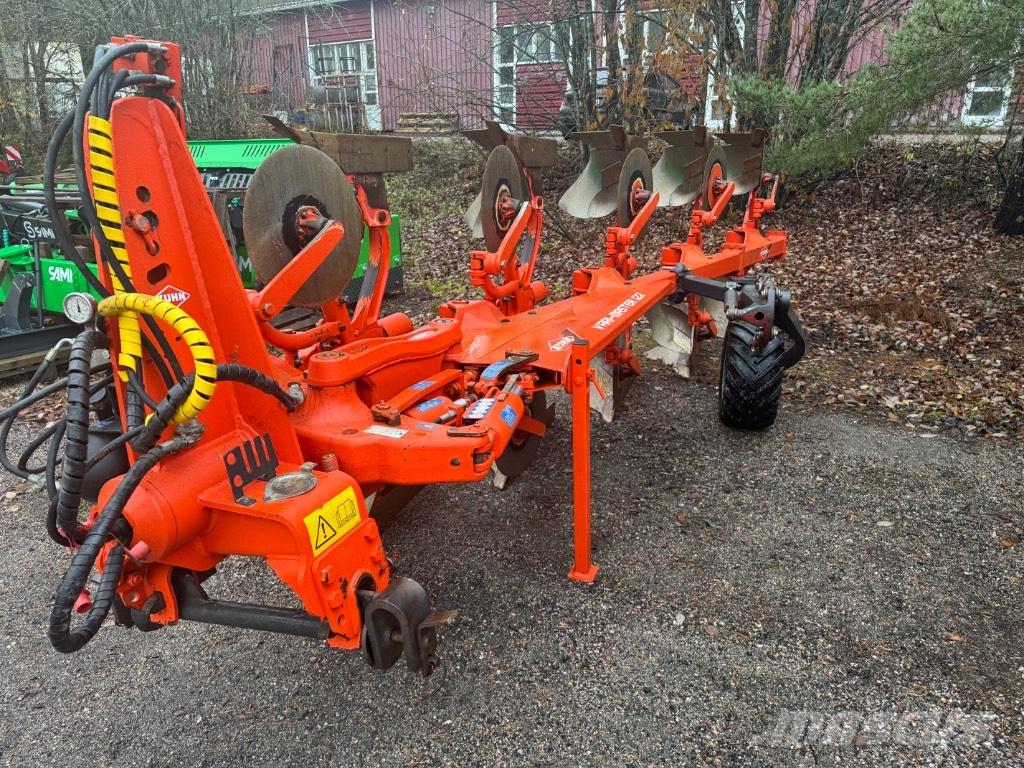 Kuhn Vari-Master 122 Оборотные плуги