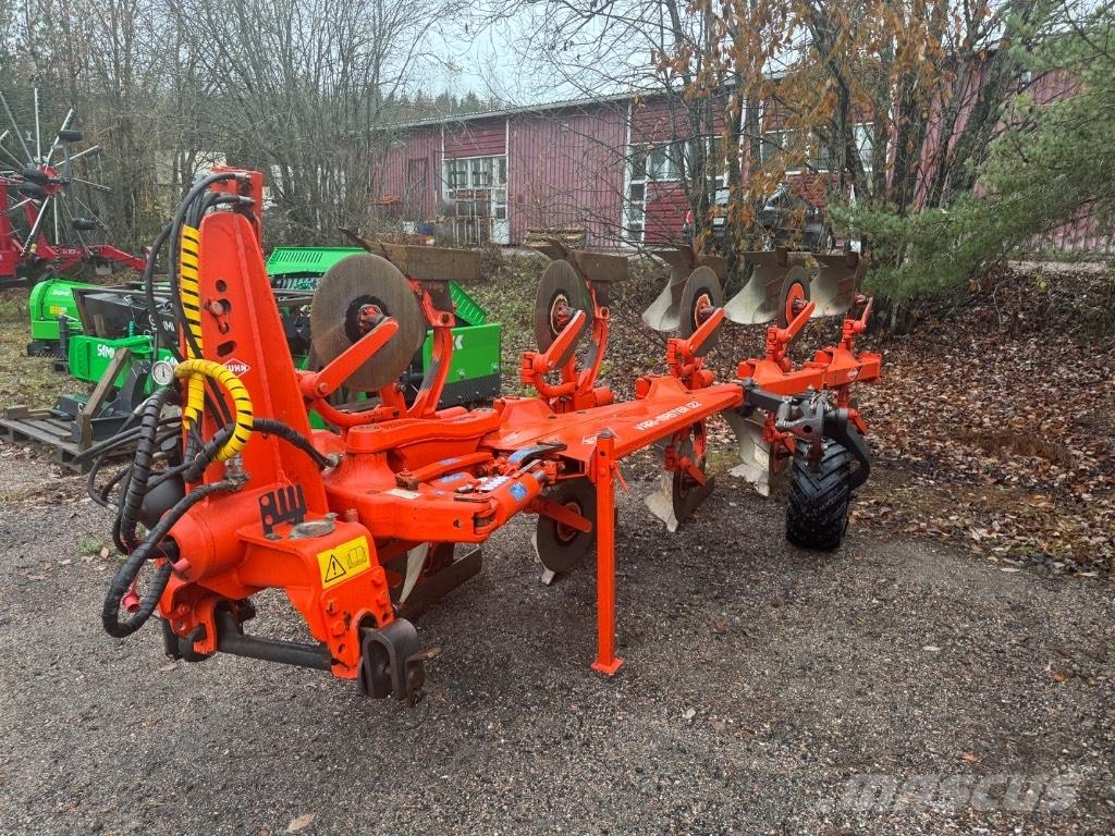 Kuhn Vari-Master 122 Оборотные плуги