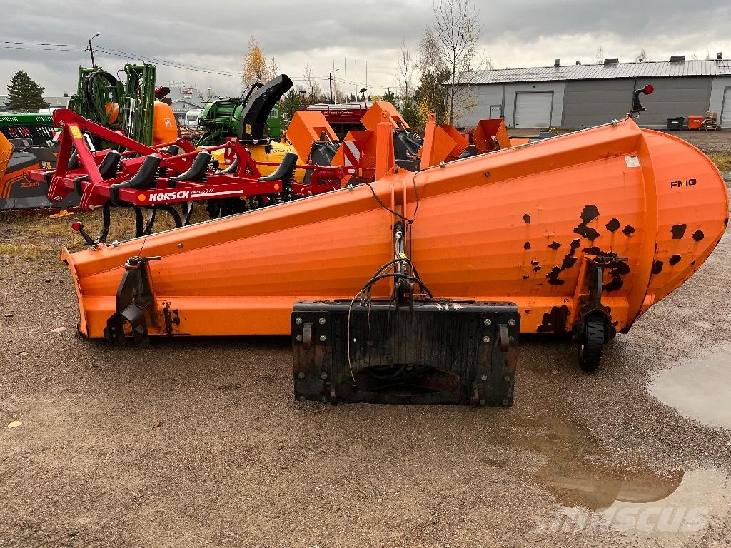 FMG 390 Снежные отвалы и плуги