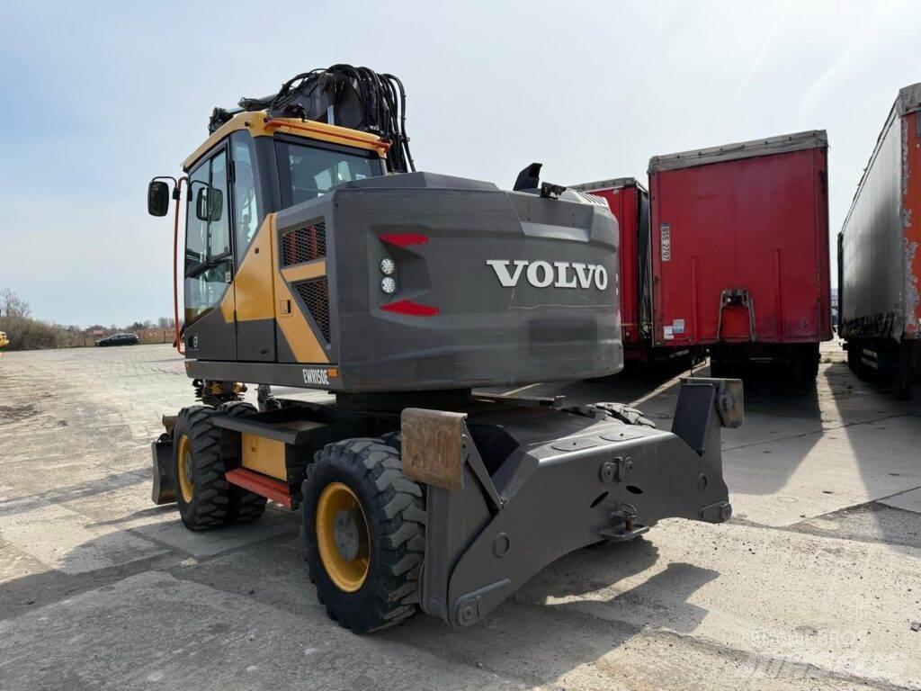 Volvo EWR150E Колёсные экскаваторы