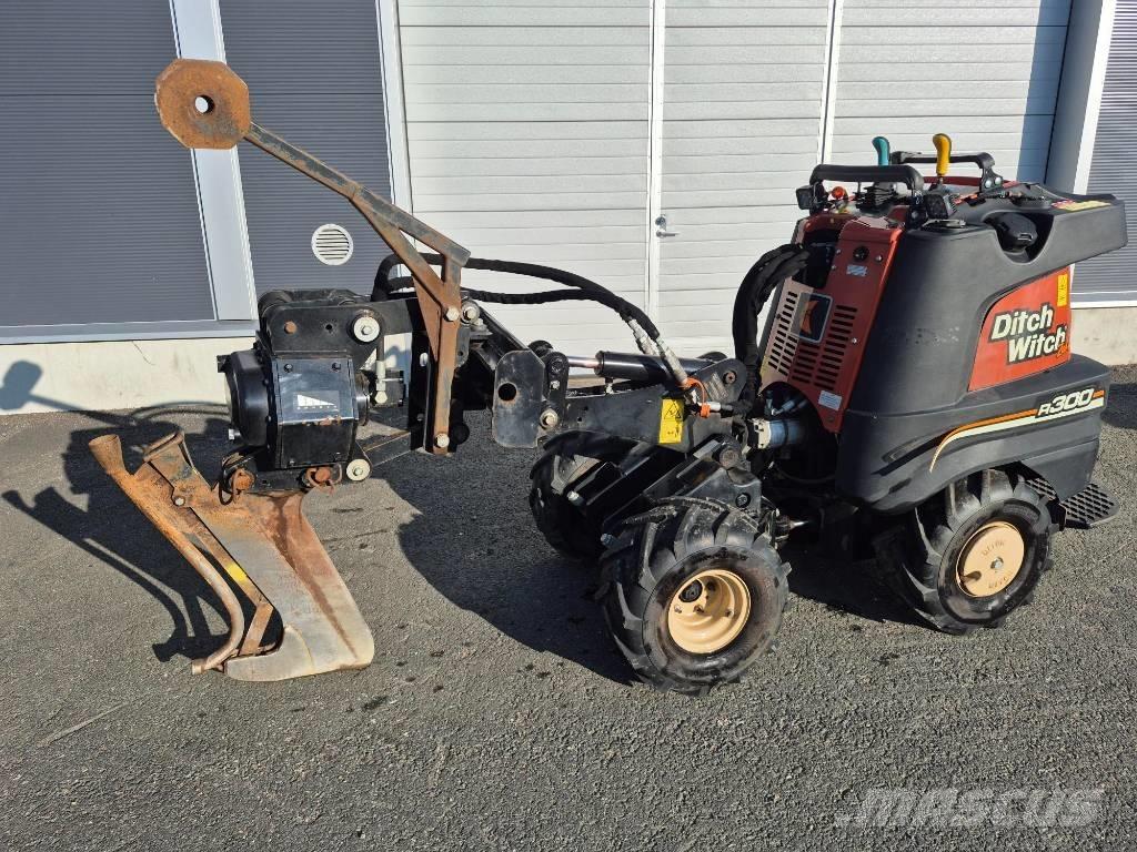 Ditch Witch R300 Траншеекопатели