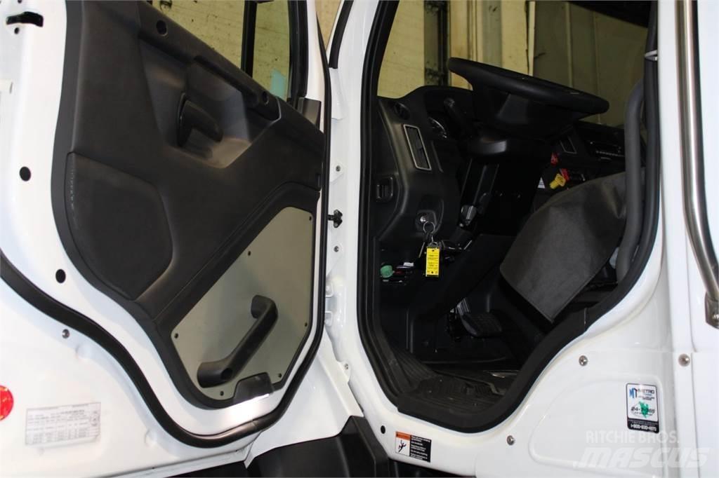 BIK HL 58T Специальные грузовики