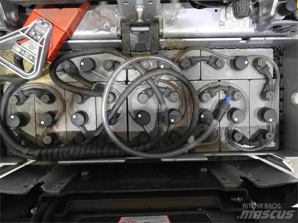 Still LTX50 Складские электротягачи