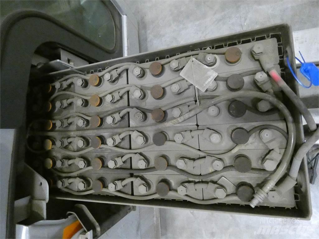 Still LTX70 Складские электротягачи