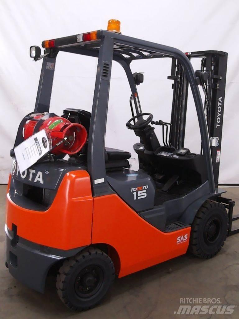 Toyota 02-8FGF15 Газовые погрузчики