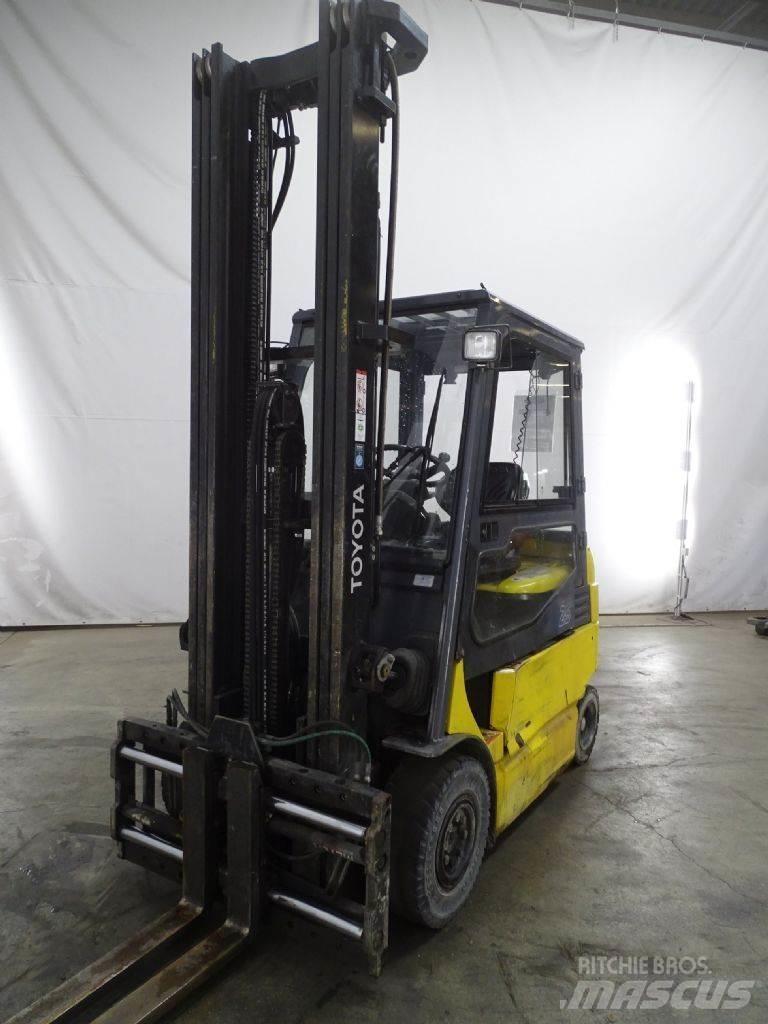 Toyota 7FBMF25 Электропогрузчики