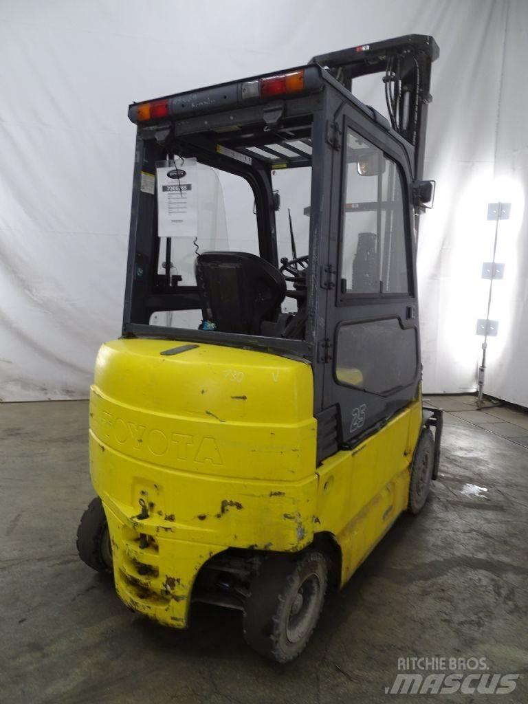 Toyota 7FBMF25 Электропогрузчики