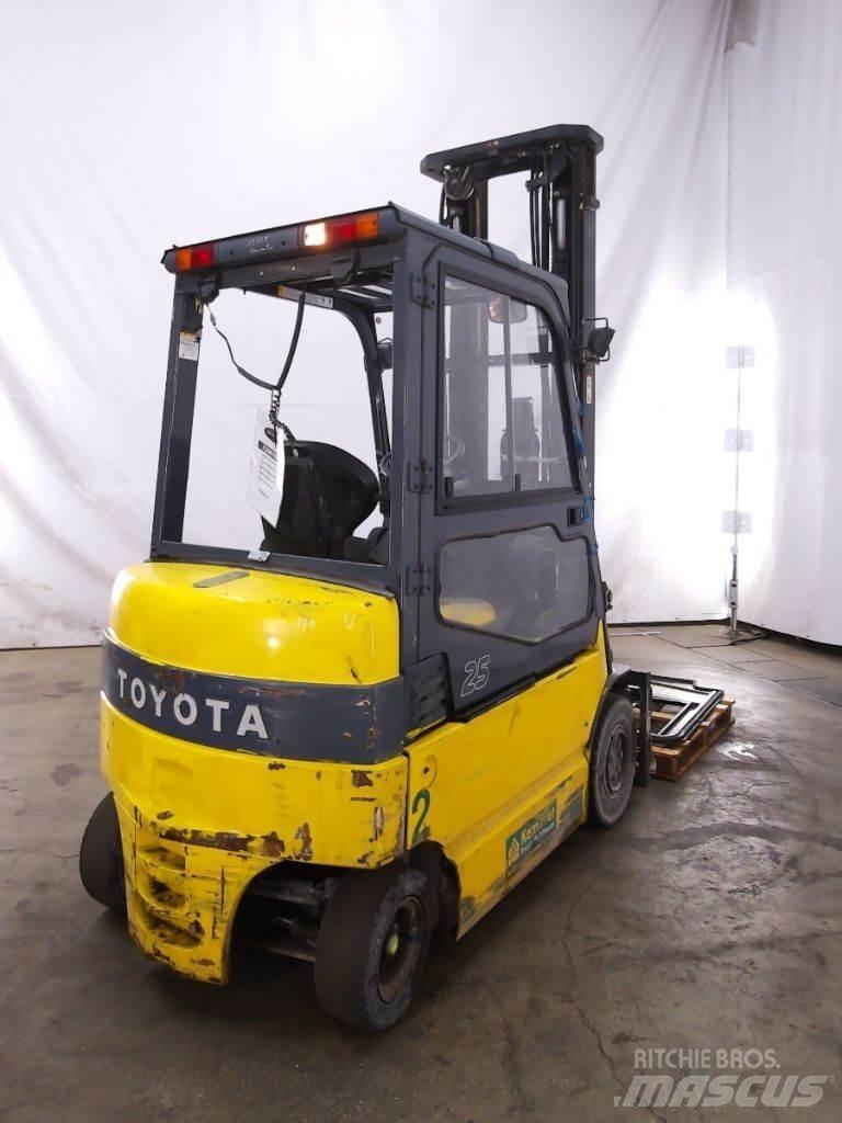 Toyota 7FBMF25 Электропогрузчики